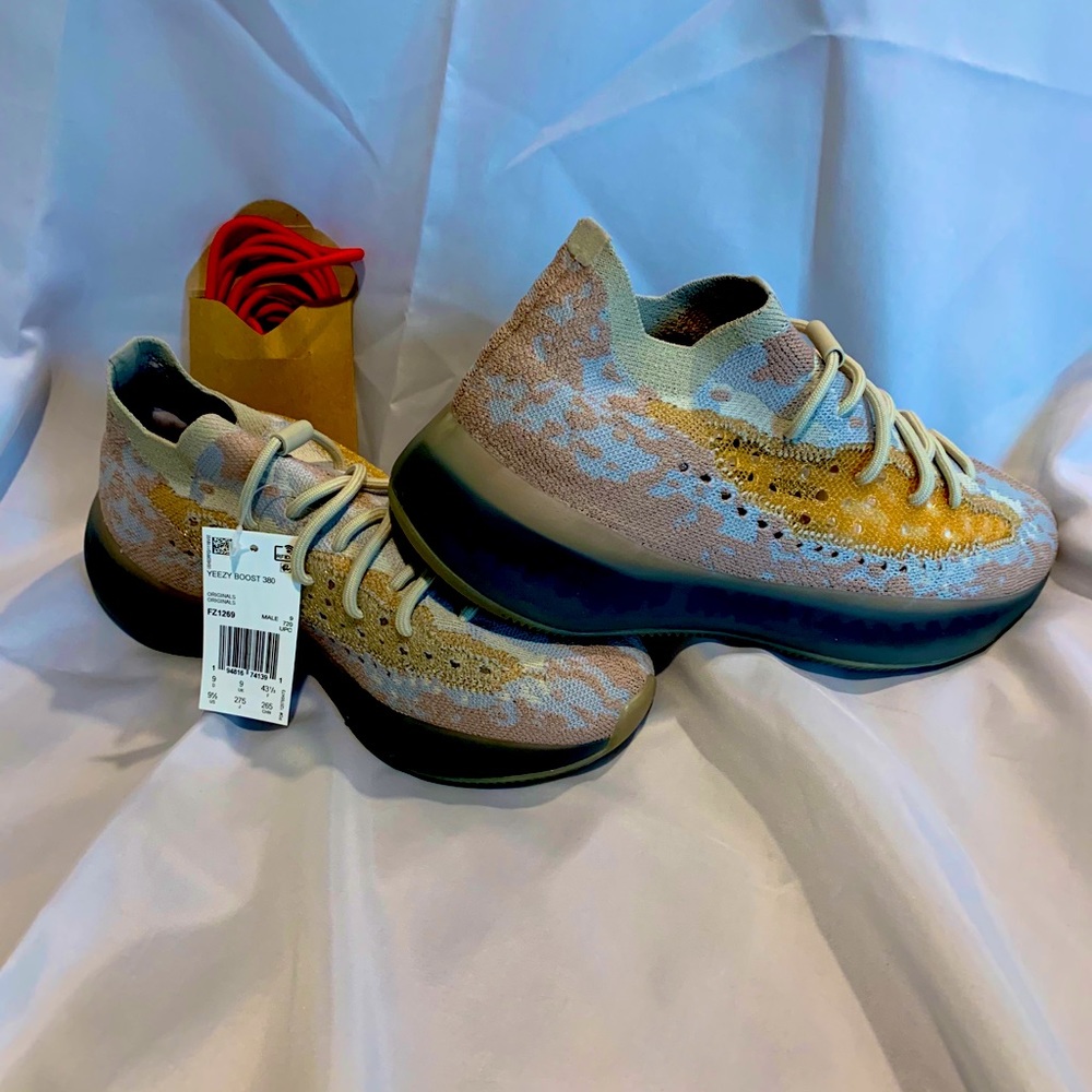 New yeezy pepper size 9.5